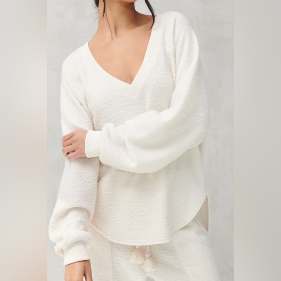 Lucky Brand Tops - Lucky Brand Women’s V-Neck High-Low Pullover, White, XL